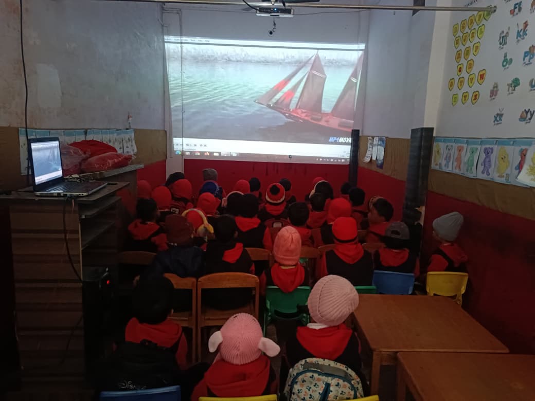 Creative Learning - Madhav International School